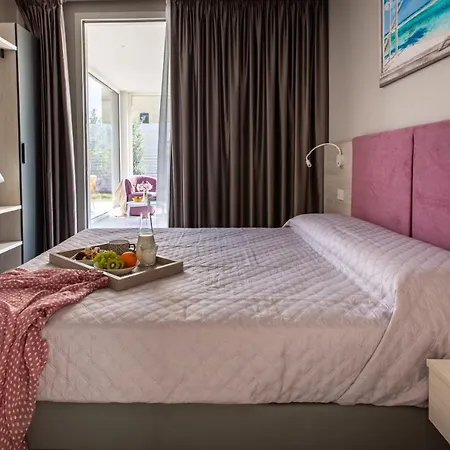 Beb Elsa Garden Charme & Luxury Villa Fontane Bianche
